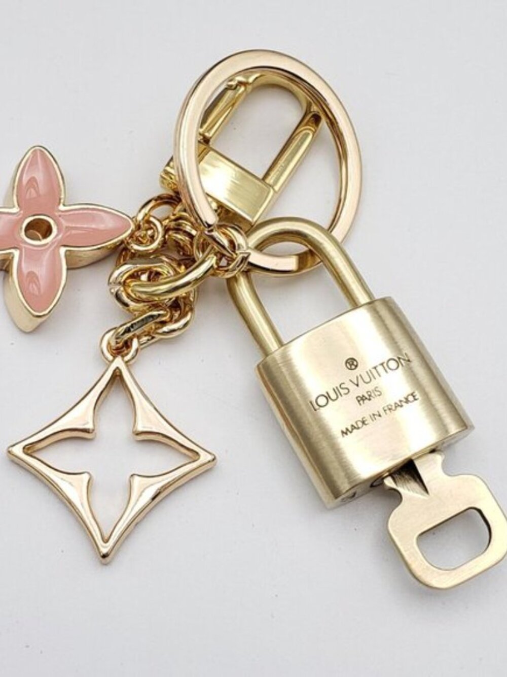 LV Gold Padlock 🔑 Authentic Louis Vuitton Charm + Unbranded Flower Keychain - Picture 8 of 11
